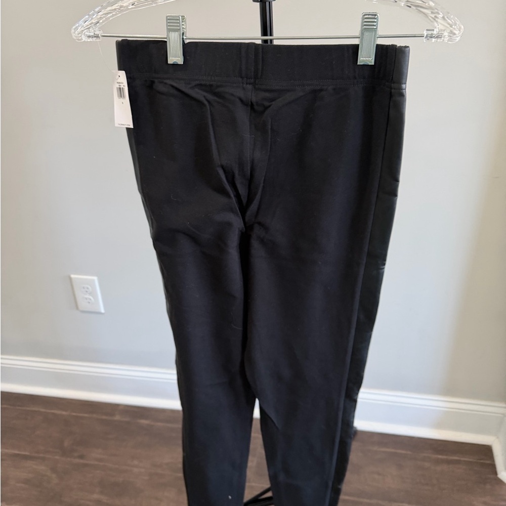 Old Navy Black Faux Leather Leggings - Picture 4 of 6